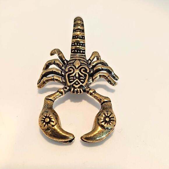 Awesome Brass Scorpion Figurine Small Pendant Only Detailed Design 2" L x 1" W - Picture 5 of 7